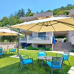 Bella Vista Luxury 아파트 *