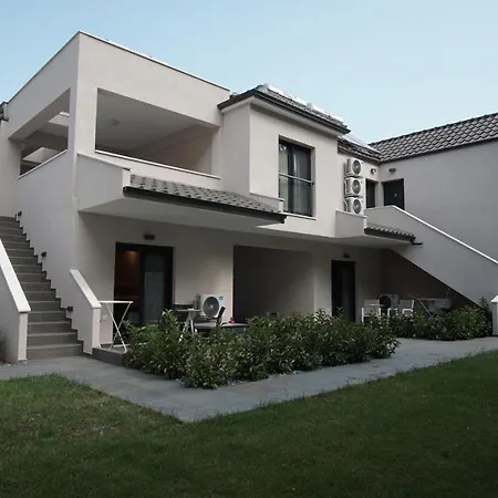 Bella Vista Luxury Апартамент *